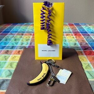 🍌🍌🍌 MARC JACOBS DAVID SHRIGLEY X MARC JACOBS BAG CHARM 🍌🍌🍌 NWT 🍌🍌🍌